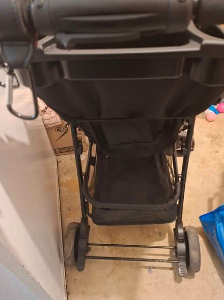 Photo of free Puggle starmax pram & raincover (Ringmer BN8) #3