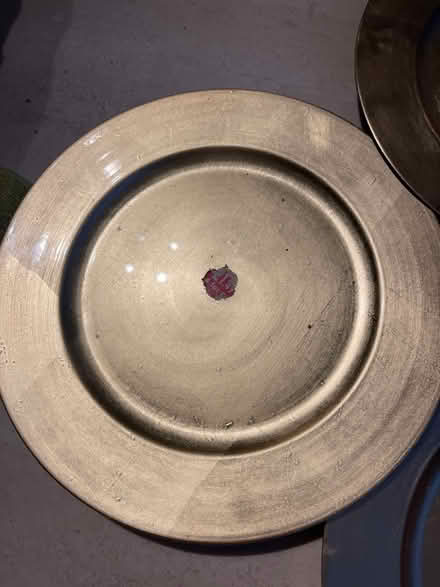 Photo of free 4 gold coloured decorative plates (Heswall CH60) #4