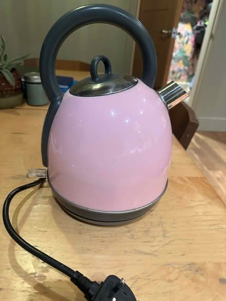 Photo of free Pink kettle (Papcastle CA13) #1