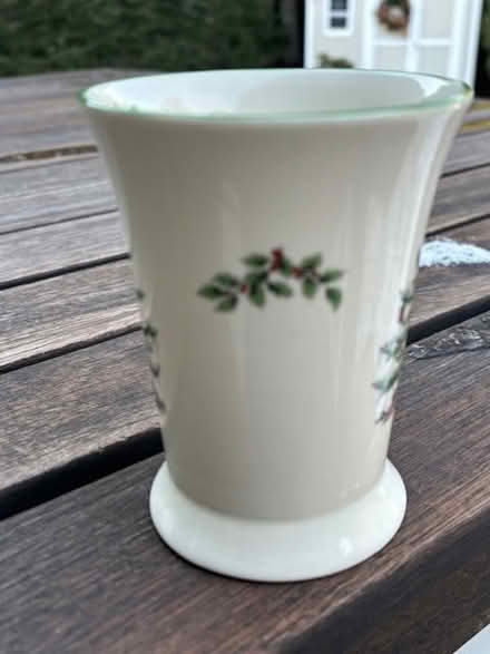 Photo of free Christmas Mug/Cup (West Medford / Winchester line) #2