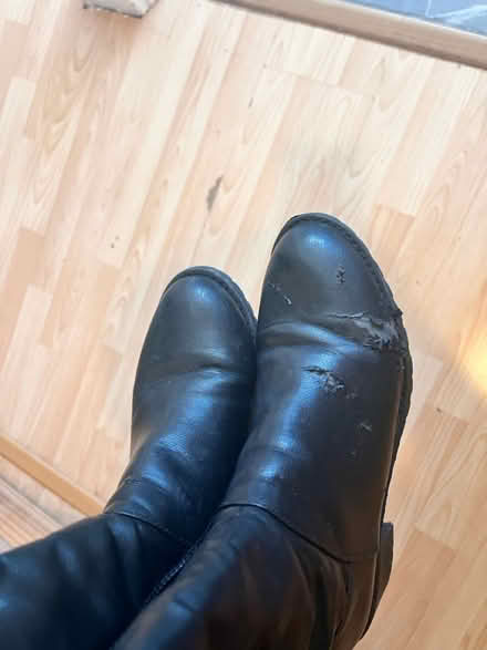 Photo of free Boats and USB cables to be taken (Croydon) #2