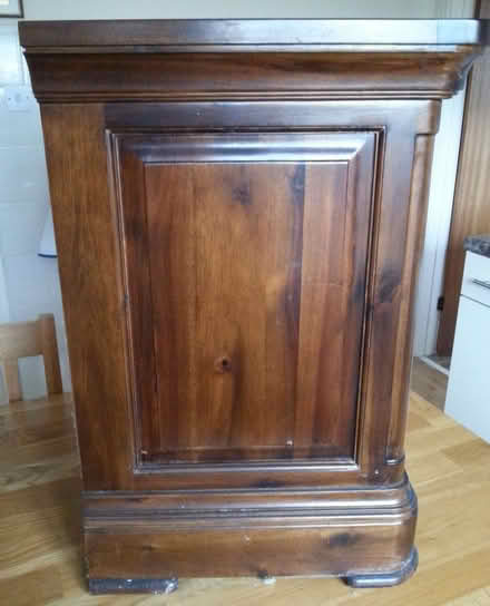 Photo of free Mahogany Cabinet (Bawdrip TA7) #2
