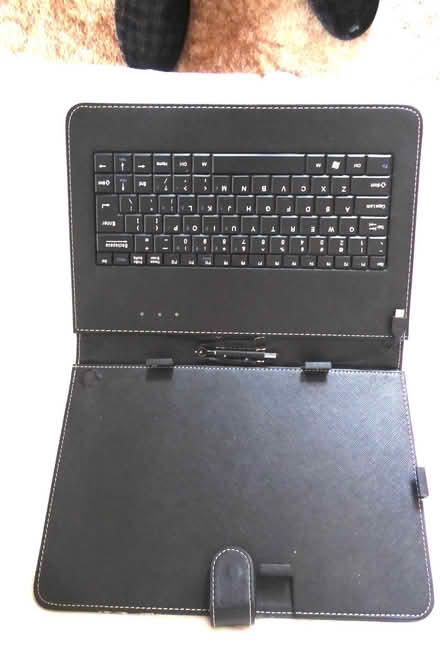 Photo of free 10" tablet + keyboard (Shirecliffe S5) #4