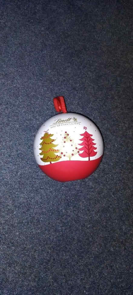 Photo of free EMPTY Lindt Christmas bauble (Kennington OX1) #1
