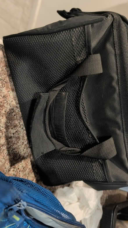 Photo of free 2 lunch bags (downtown sunnyvale) #4