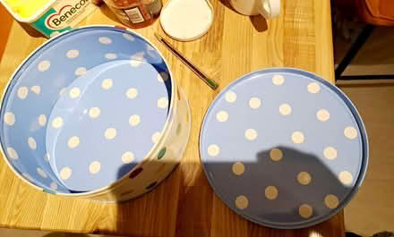 Photo of free Cake tin RG26 (Bramley, Hants RG26) #2