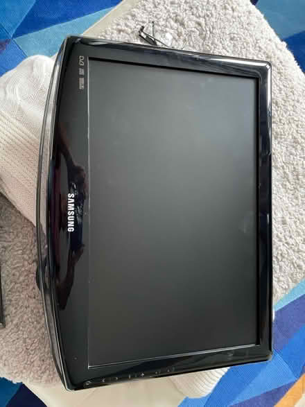 Photo of free TELEVISION Samsung 19” Screen (Northwick WR3) #2