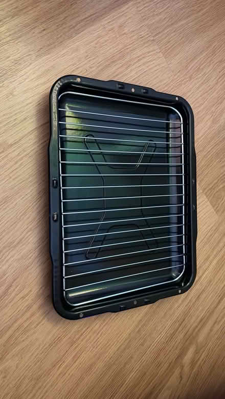 Photo of free Grill rack and tray (South Darenth DA4) #1