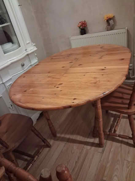 Photo of free Round Pine Dining Table & 6 Chairs (Pitsea SS13) #4