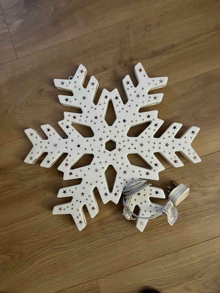 Photo of free Colour lights Christmas snowflake (Great Moor SK3) #1