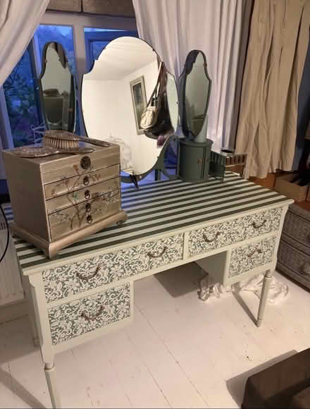 Photo of free Dressing table and chair (Milford DE56) #1