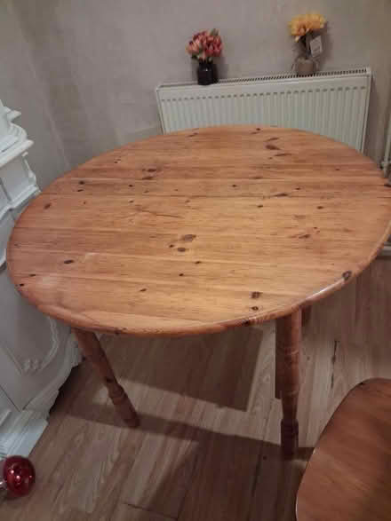 Photo of free Round Pine Dining Table & 6 Chairs (Pitsea SS13) #1