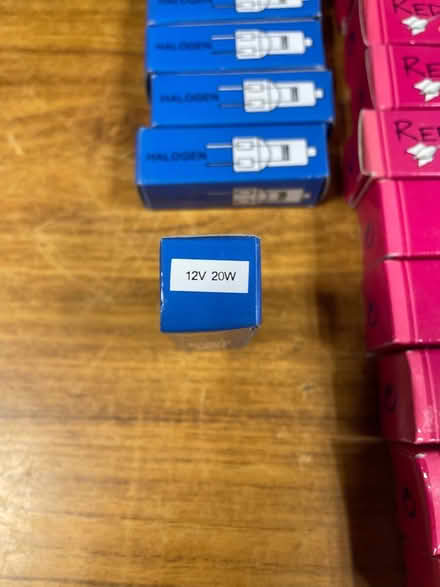 Photo of free G4 Halogen bulbs (Lincoln, LN1) #3