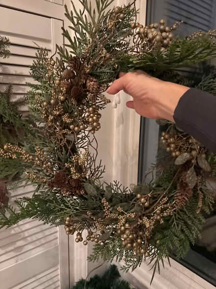 Photo of free Christmas wreath deco (Notting Hill W9) #1