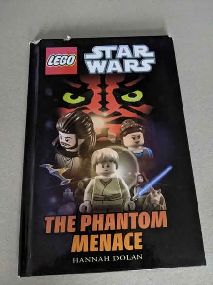 Photo of free The Phantom Menace book (Hastings TN34) #1