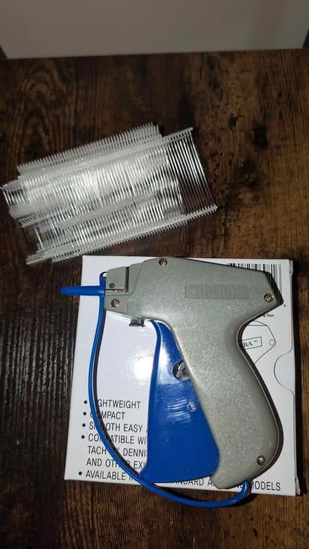 Photo of free Tagging gun (Trafalgar/River Oaks, Oakville) #1