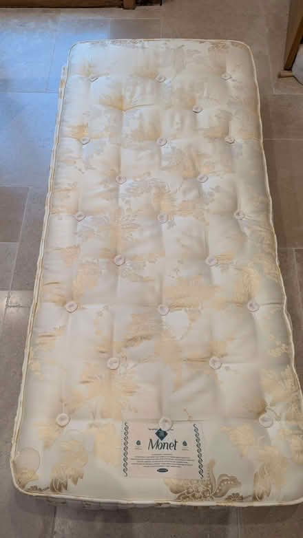 Photo of free Single, pocket-sprung mattress, very good condition (East Hendred OX12) #1