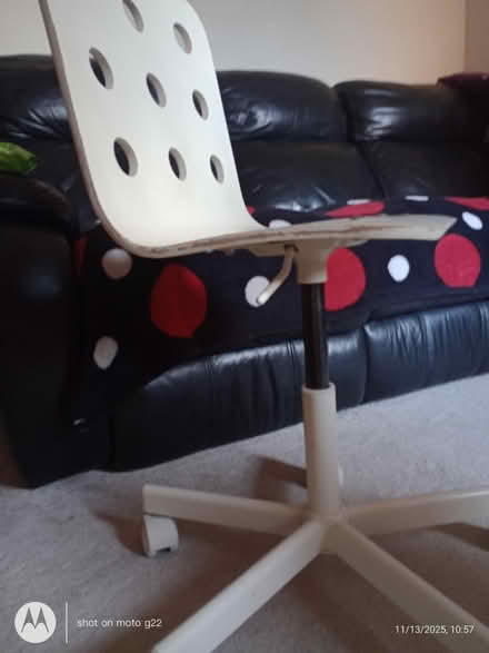 Photo of free Small Office chair (RG6) #4