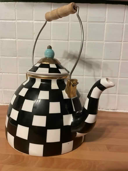 Photo of free Black and white teapot (Nailsworth GL6) #2