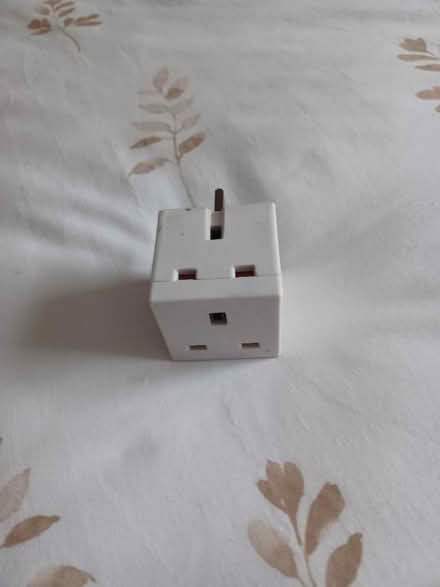 Photo of free 2 way plug adaptor (Woodley RG5) #1