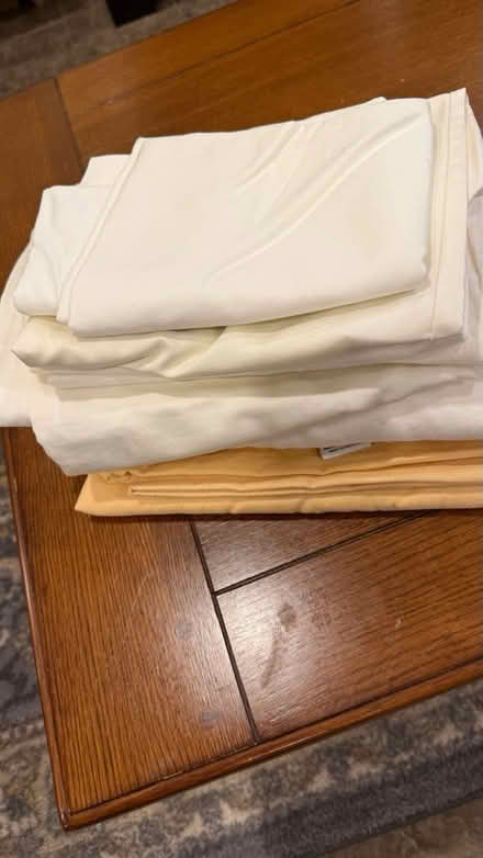 Photo of free Old Cotton Sheets and Pillow Cases (NE Glenview (Lake & Harms)) #1