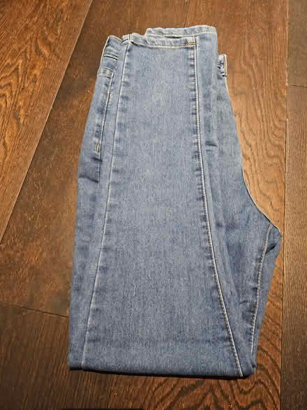 Photo of free Size 8 jeans (Lower Morden SM3) #2