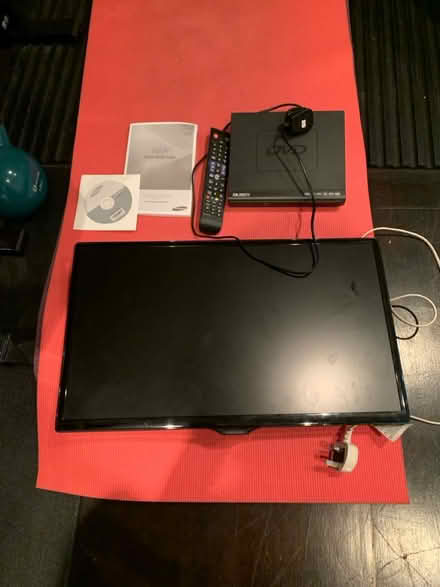 Photo of free Samsung 20 inch TV + DVD player (Alexandra Palace N22) #1