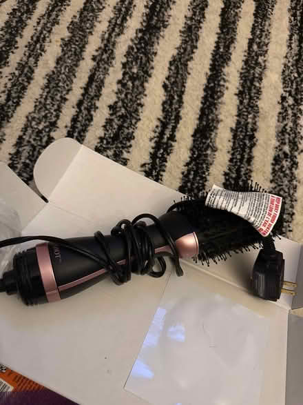 Photo of free Gold N Hot Round brush hair dryer (Derwood) #1