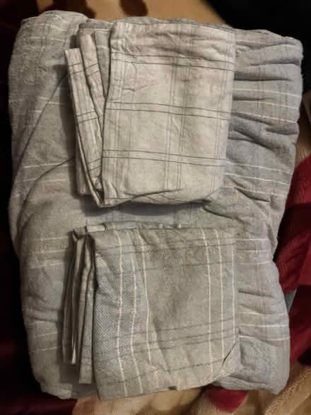 Photo of free set duvet cover with matching pillow cases and fitted sheet (Botley OX2) #2