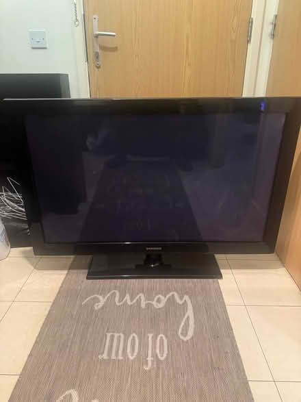 Photo of free TV (Canada Water) #1