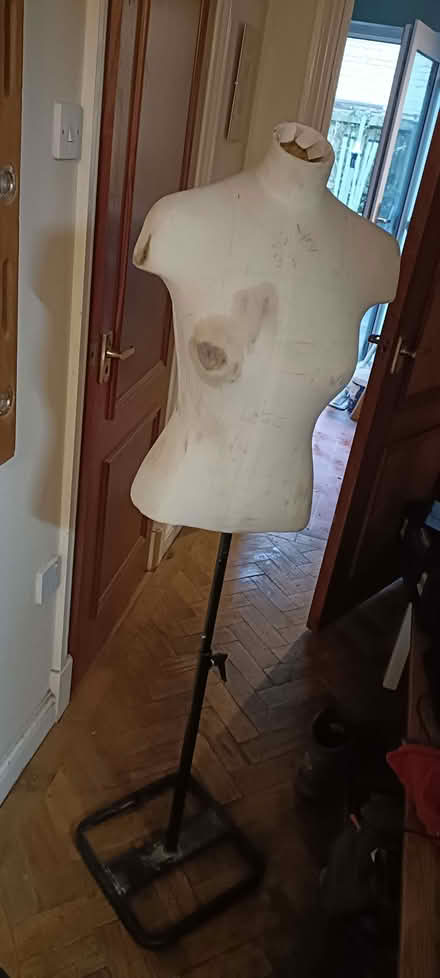 Photo of free tailors mannequin on stand (Bowbridge GL5) #1