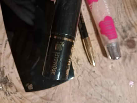 Photo of free Lancome make up set & lip gloss (OX25, Weston on the green) #3
