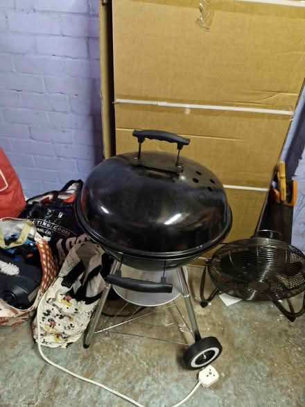 Photo of free barbecue gril (TF7 5PR) #1