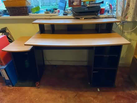 Photo of free Large desk (M15 Hulme) #2