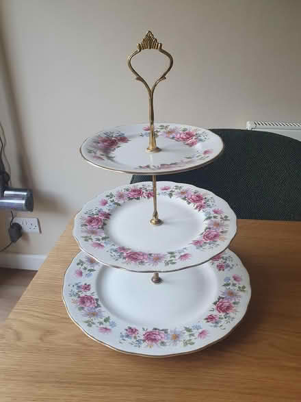 Photo of free 3 Teir Cake Stand (Havant PO9 3NY) #1