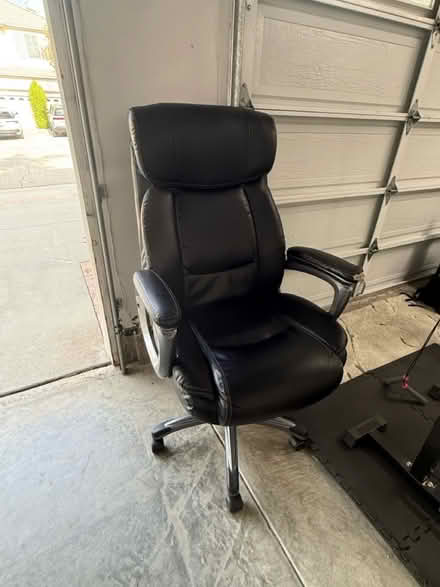 Photo of free Office chair (Oak Park, CA) #2