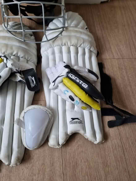 Photo of free Cricket gear 11 plus (Bathford, BA1) #4