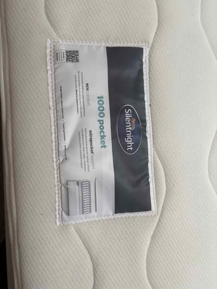 Photo of free Double mattress (Layer-de-la-Haye CO2) #3