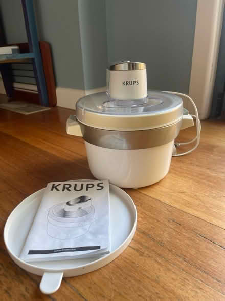 Photo of free Ice cream maker (Box hill north, 3129) #1