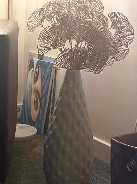 Photo of Similar large white vase (Gorgie road EH11) #1