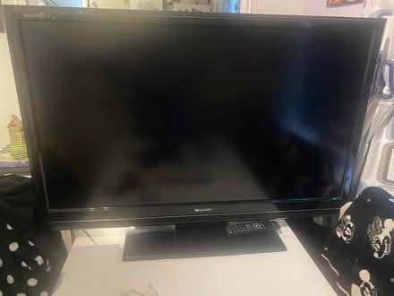 Photo of free 40” tv (Br1 bromley) #1