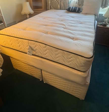Photo of free Double mattress (Sunninghill SL5) #1