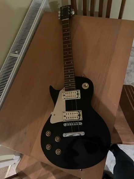 Photo of free Guitar (BA2) #1