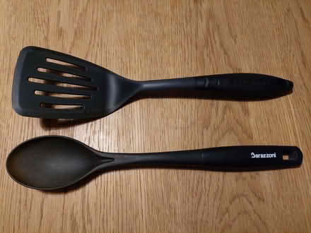 Photo of free Black plastic kitchen utensils (Summertown OX2) #1