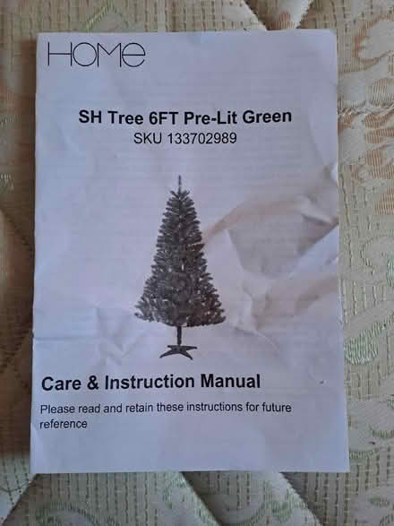 Photo of free 6ft Pre-lit Green Christmas Tree (Harefield SO19) #2