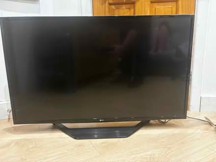 Photo of free LG smart tv 43 inches (Kings Heath B14) #1