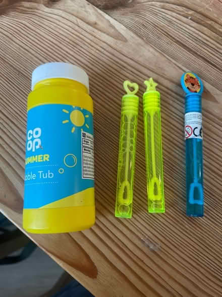 Photo of free 4 tubes of bubbles with wands (S7 Nether Edge) #1