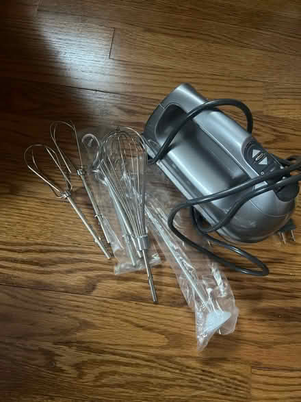 Photo of free Handheld electric mixer (Royal Oak, MI) #1