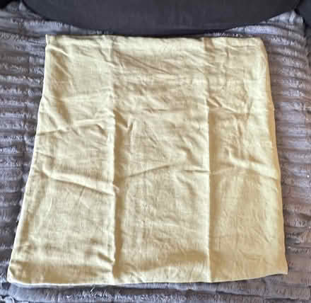 Photo of free Pillow Cover - Linen (Central Harlem) #1