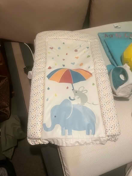 Photo of free Various baby/children related items, message for pickup (Somers Town NW1) #3